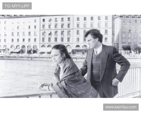 布拉格之恋：在历史与爱情的交织中寻找自我与归属的温暖旅程