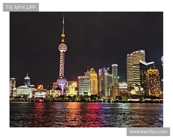 上海红美丽：穿越时光的嫣红，绽放都市的霓虹