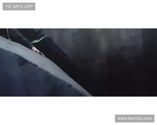 “女蛹之人皮嫁衣”：尘封的恐惧与扭曲的爱，你敢揭开这层绝望的面纱吗？