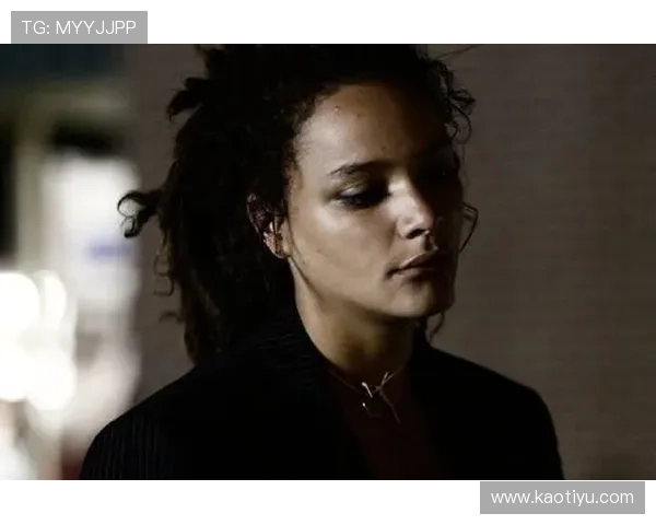 光阴的回响:2012与2009,那些被岁月雕刻的印记